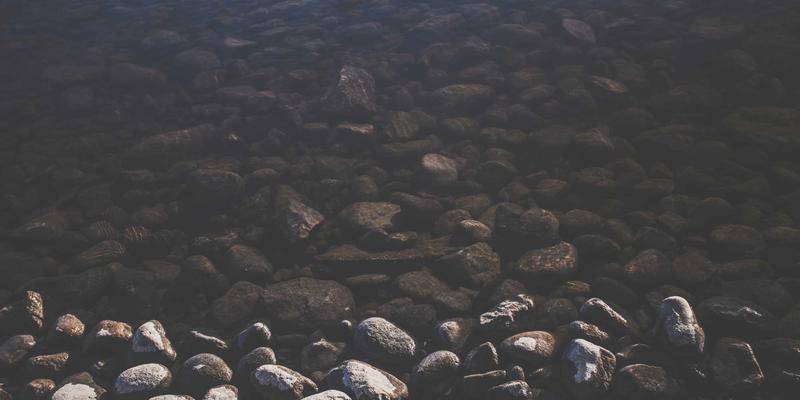 从基础制造到深度加工:玻璃制品如何塑造现代建筑与生活